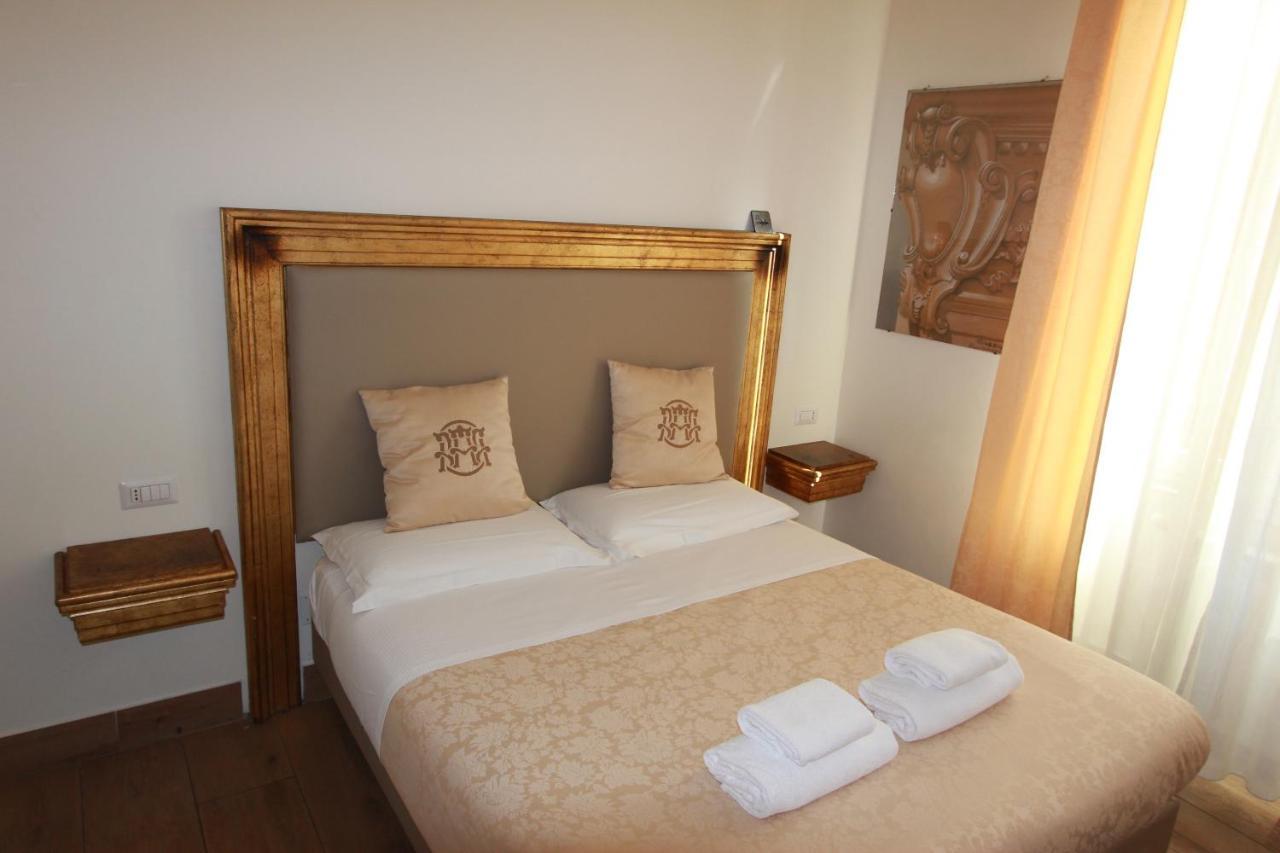 Deluxe Double or Twin Room,1027906297:JPEG