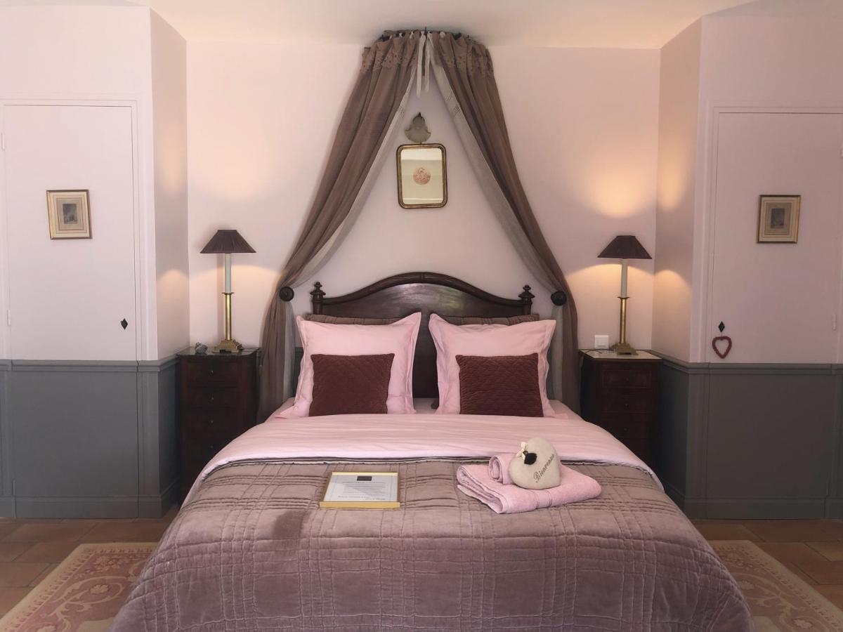 Queen Room,1048443679:JPEG