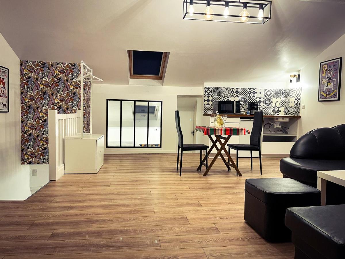 Family Room,1187766361:JPEG