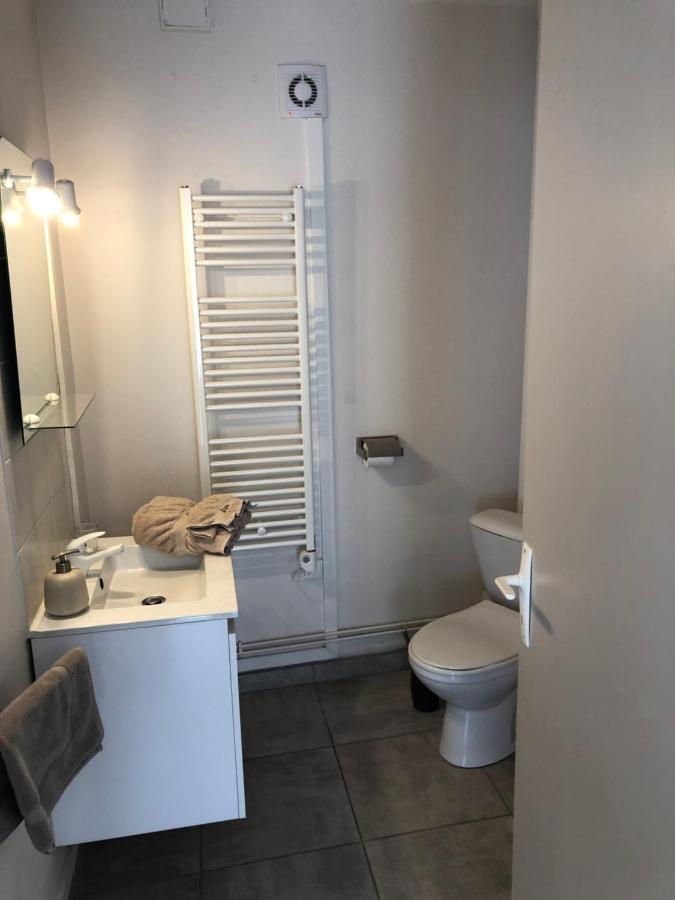 Double or Twin Room Private Bathroom