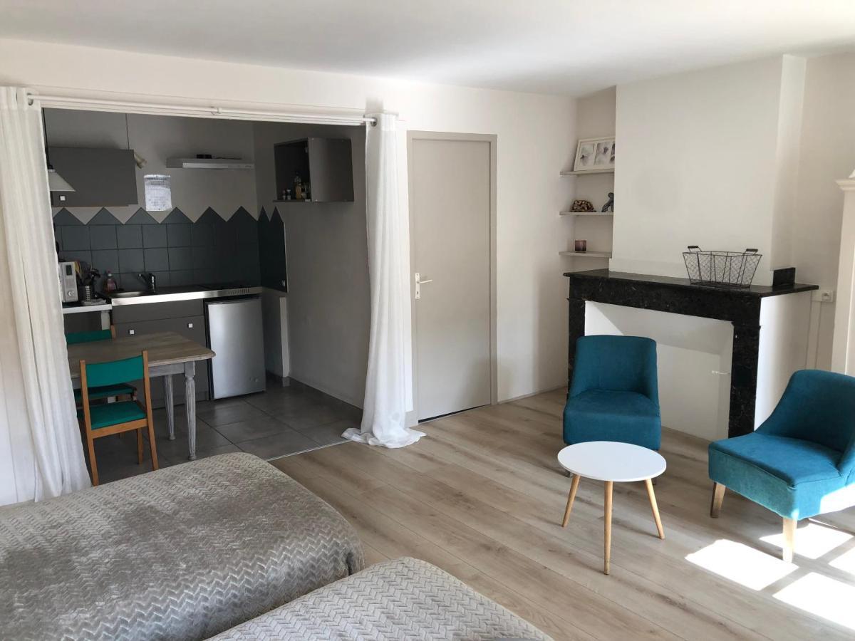 Double or Twin Room Private Bathroom