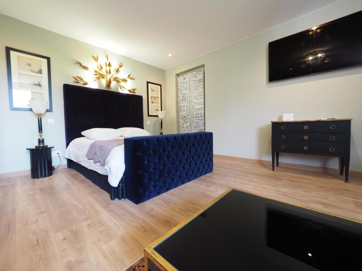 Deluxe Room,1418537562:JPEG