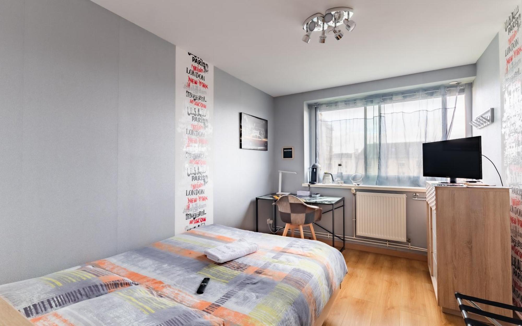 Single Room,863611454:JPEG