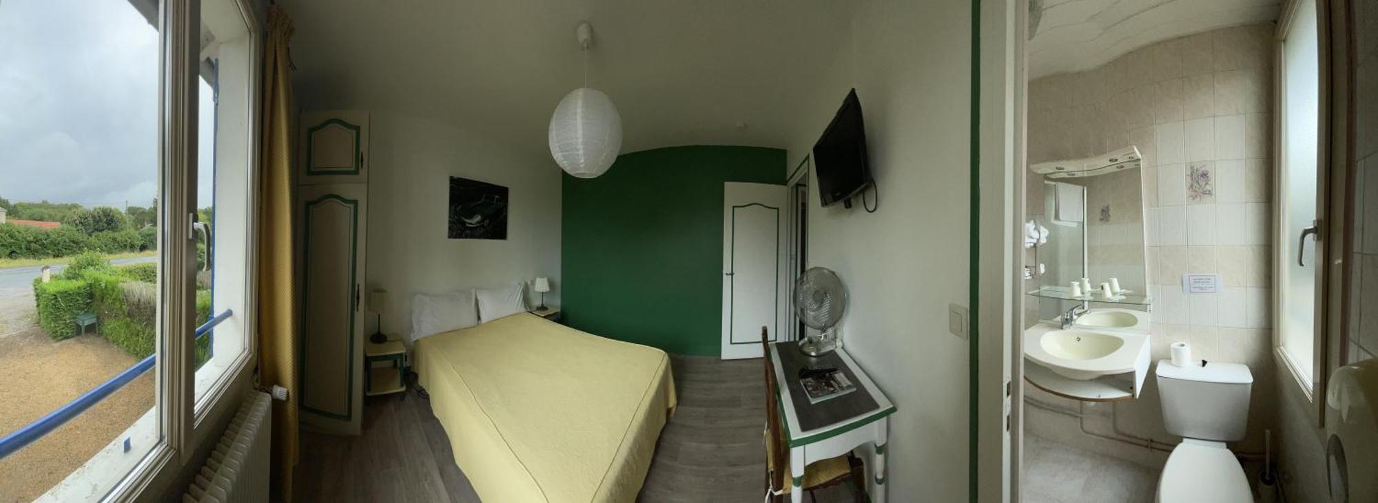 Family Room,1553896975:JPEG