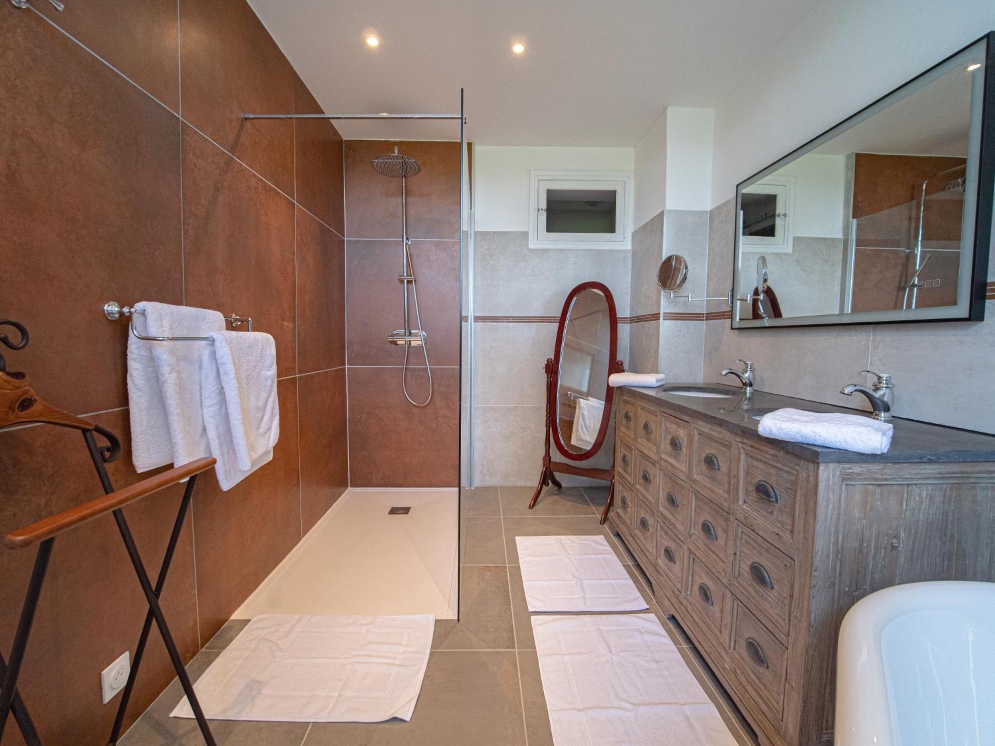 Double Room with Garden View,1556559571:JPEG