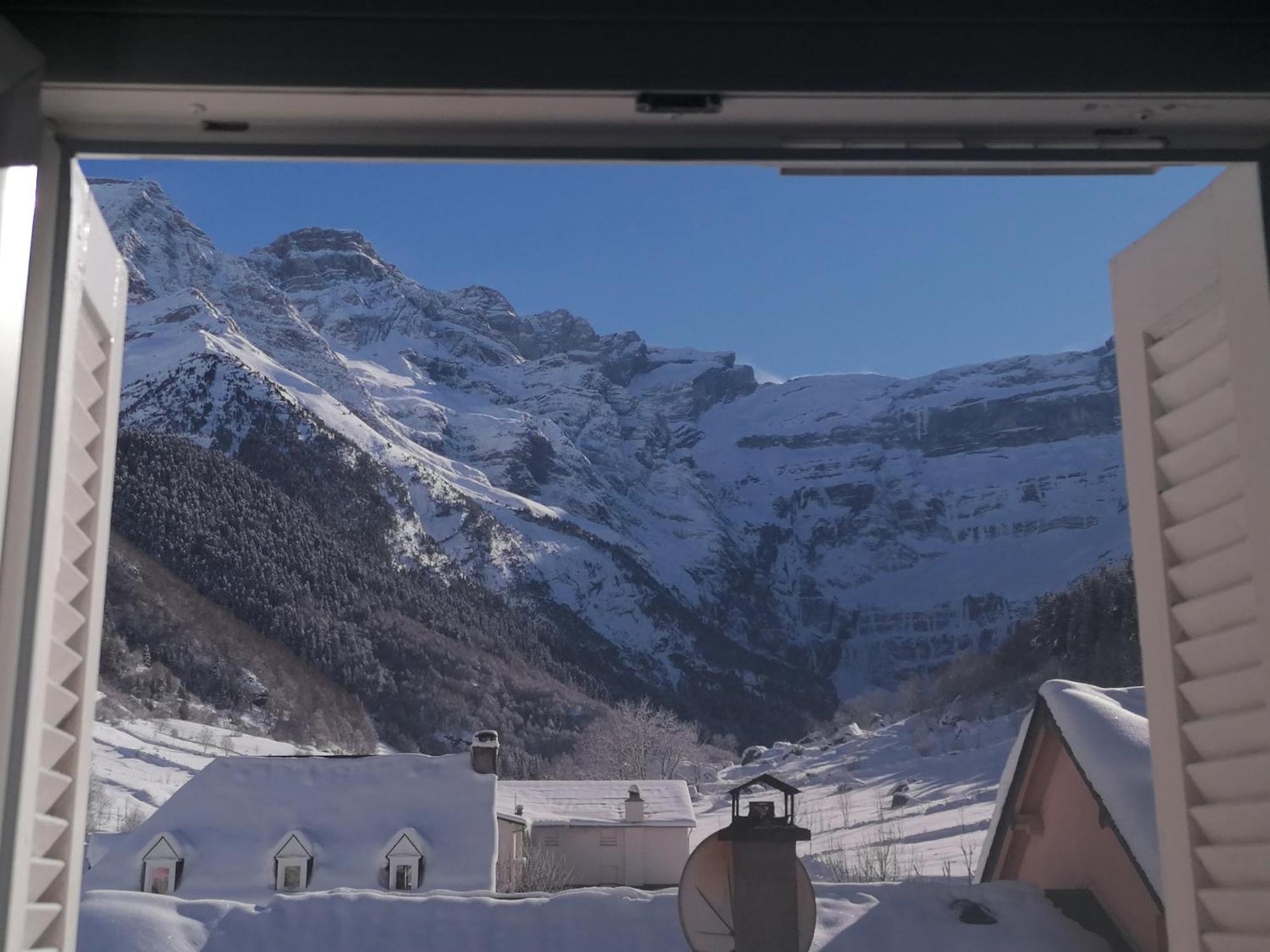 Double Room Mountain View