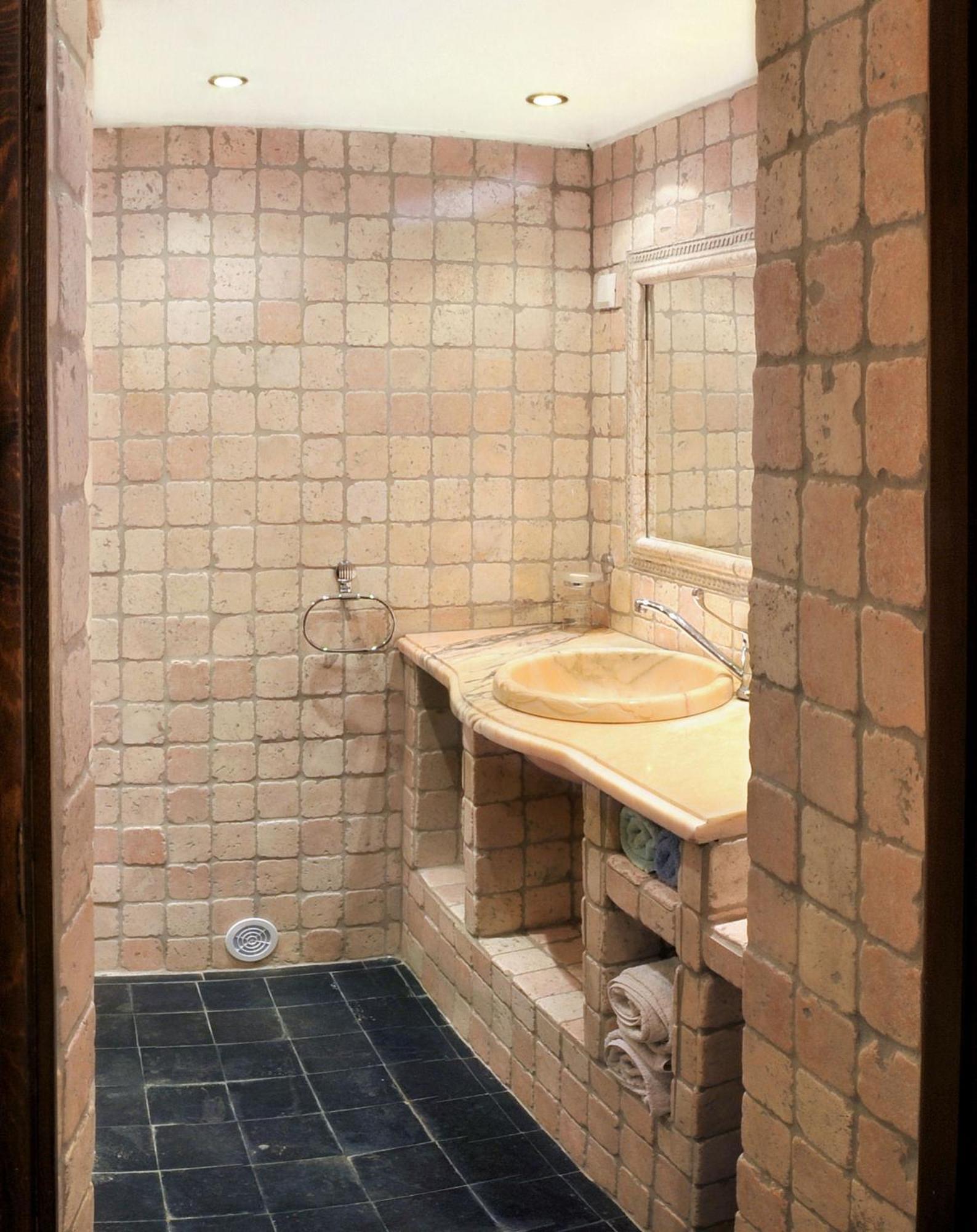 Double Room,664213785:JPEG
