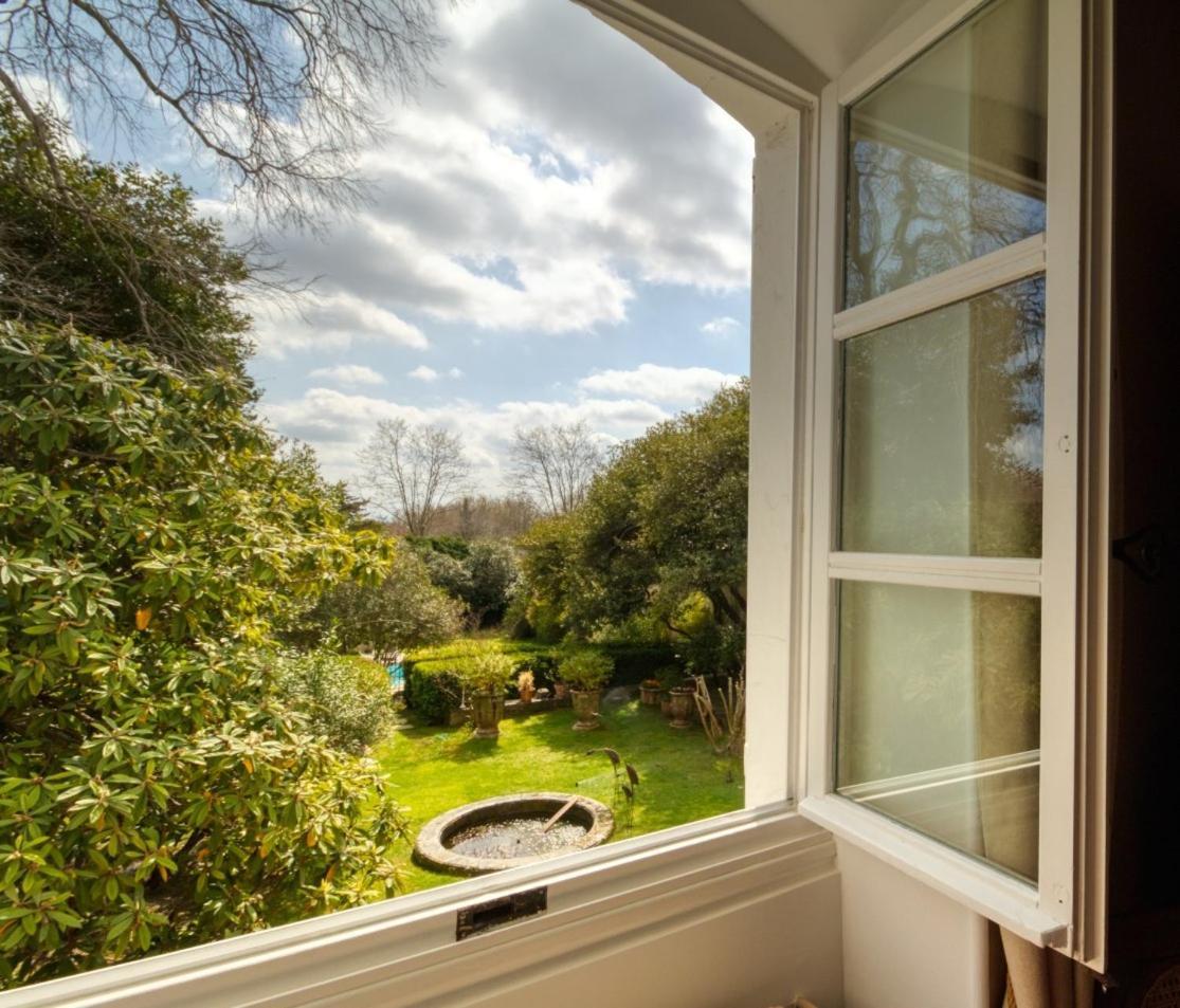 Double or Twin Room Garden View