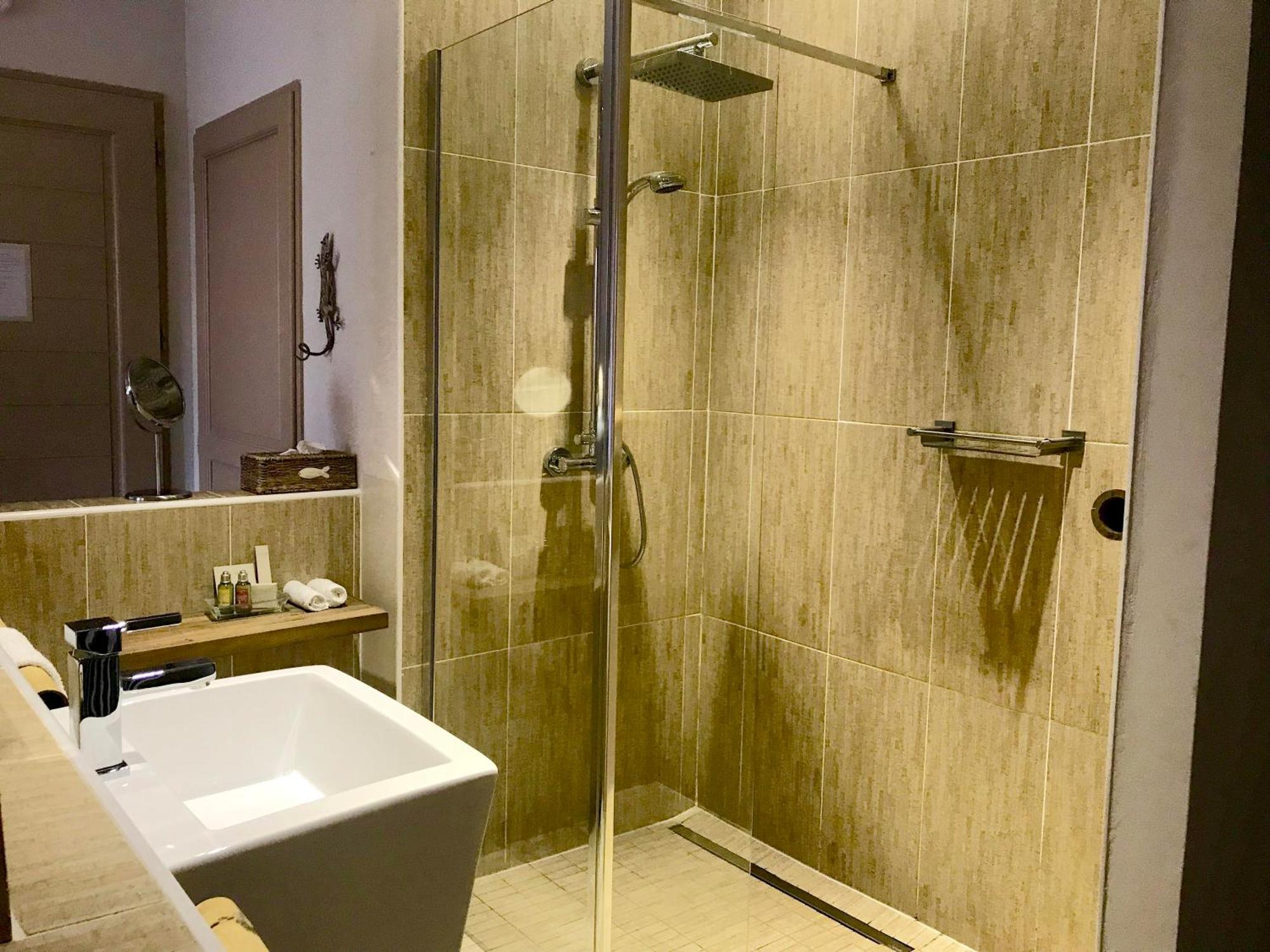 Double Room Private Bathroom