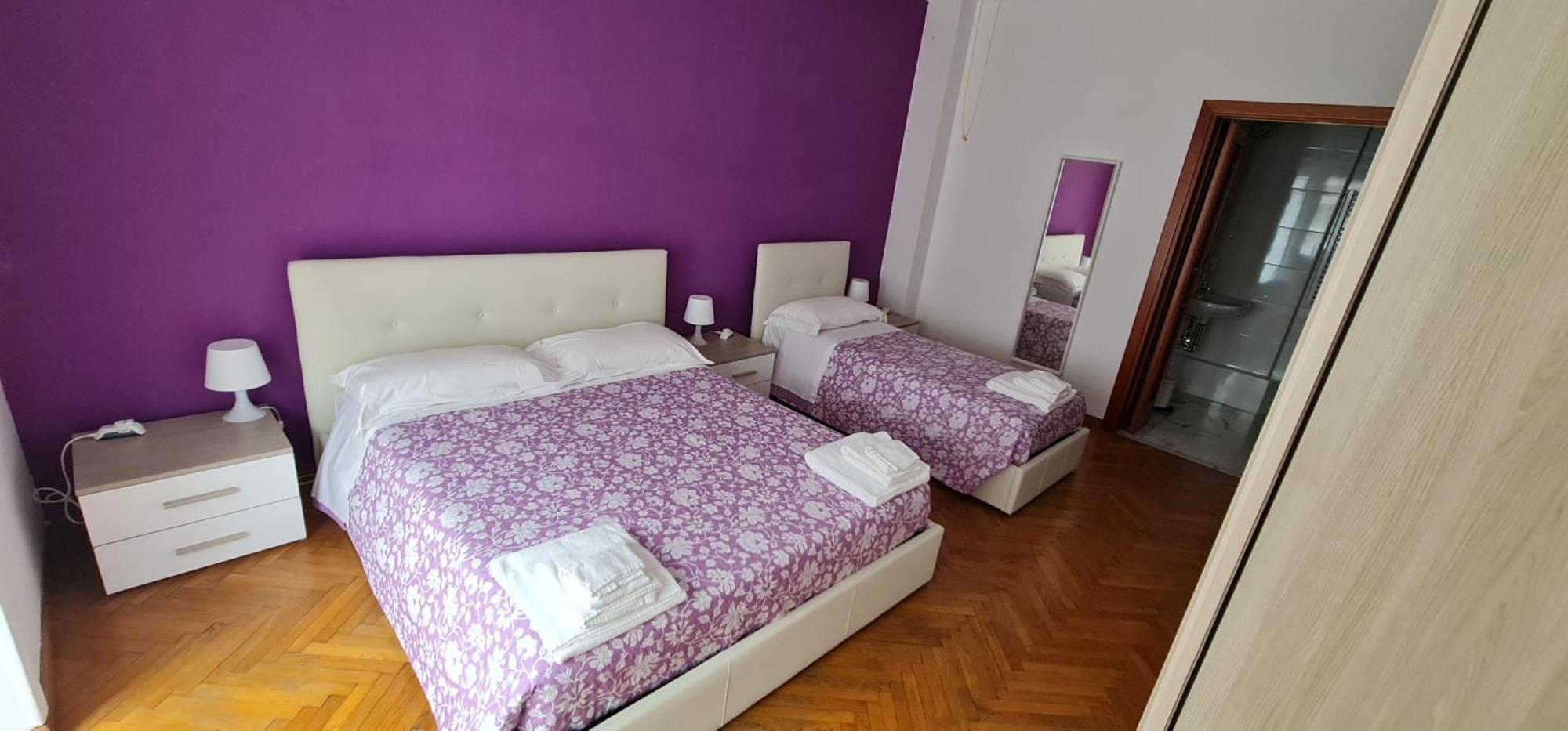 Chambre Triple avec Salle de Bains Privative