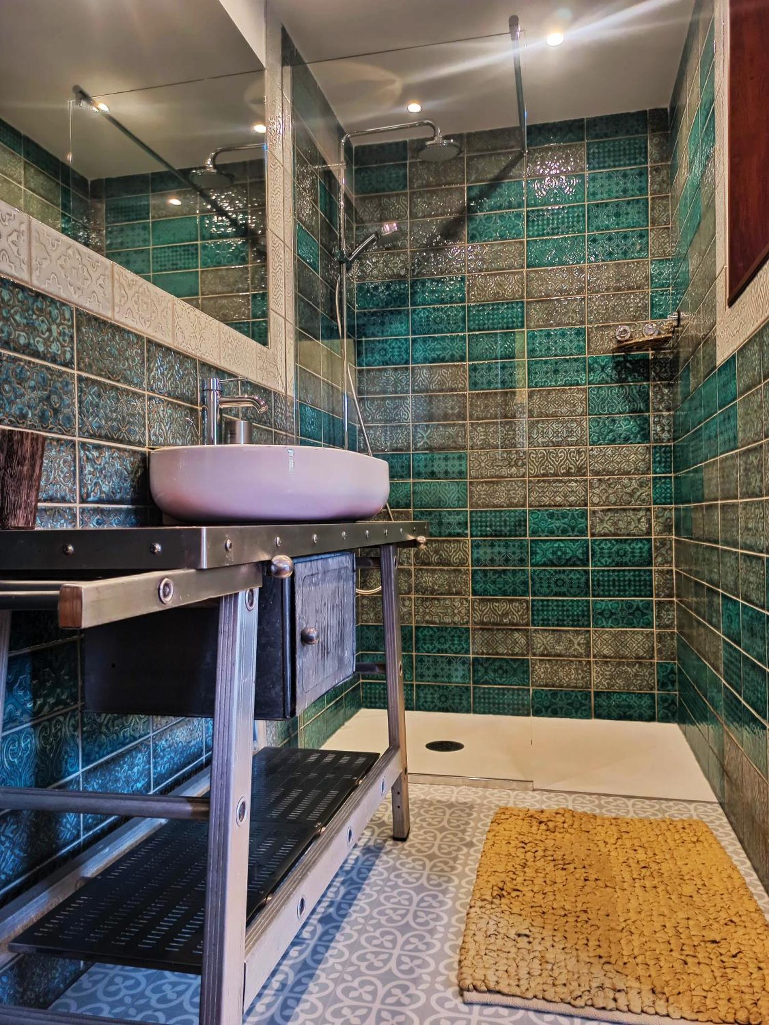 Deluxe Double Room,1603029551:JPEG