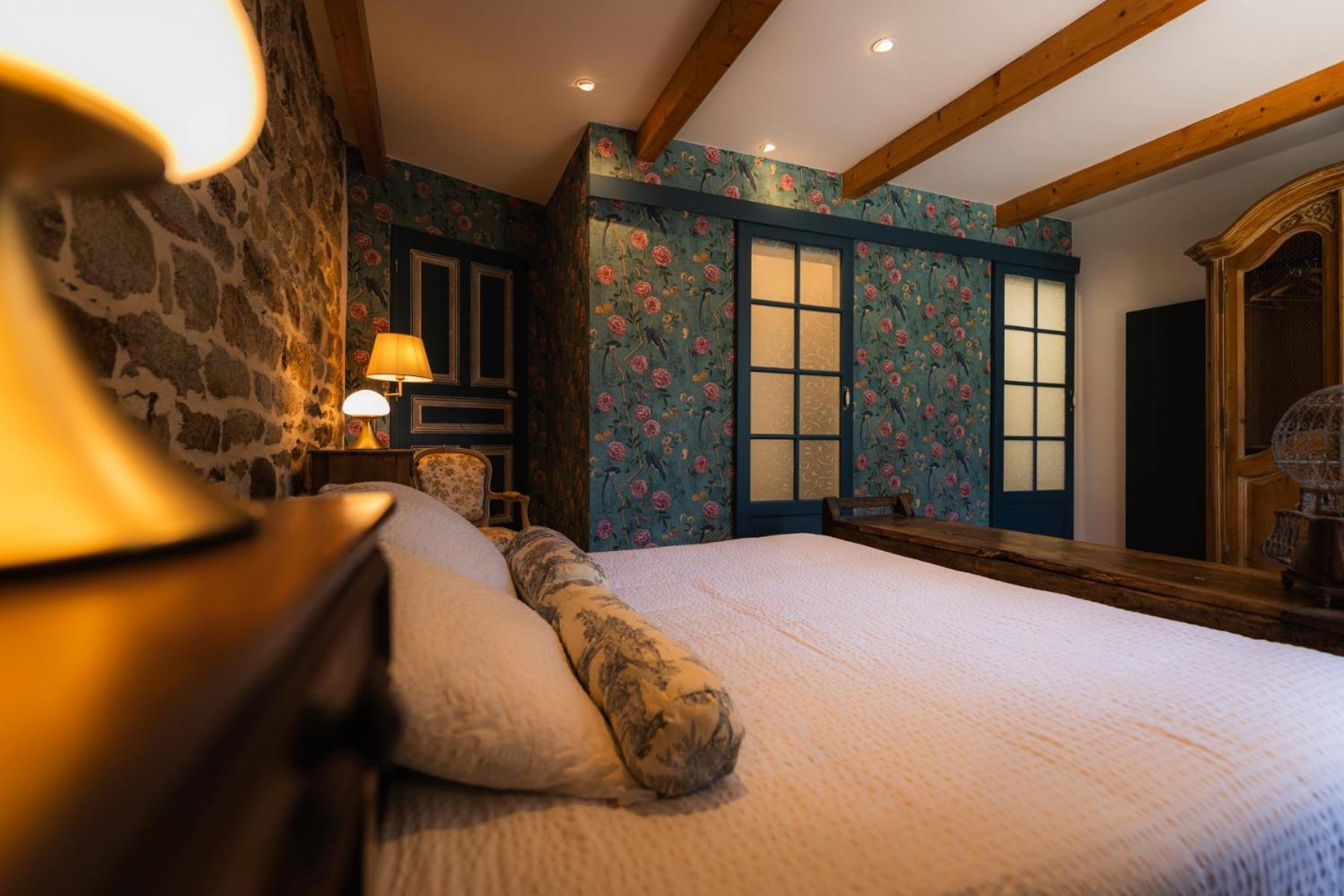 Chambre Double ou Lits Jumeaux avec Salle de Bains Privative