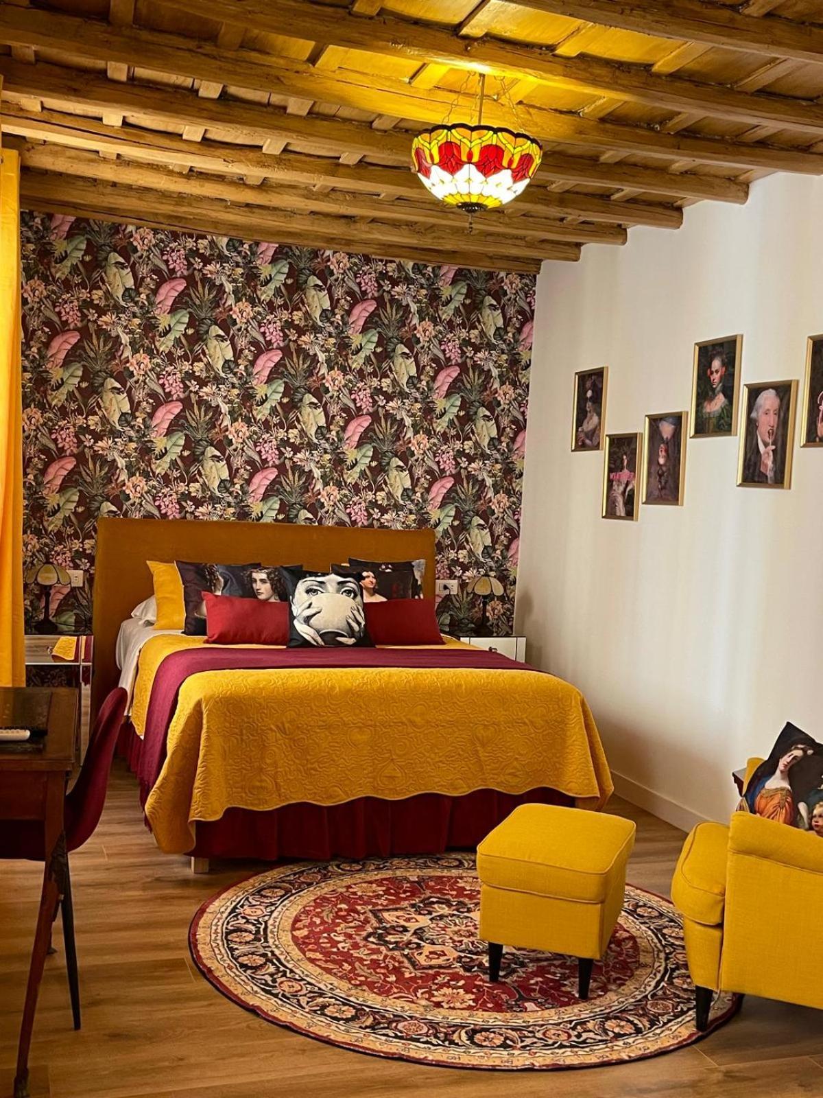 Deluxe Room,1611114630:JPEG