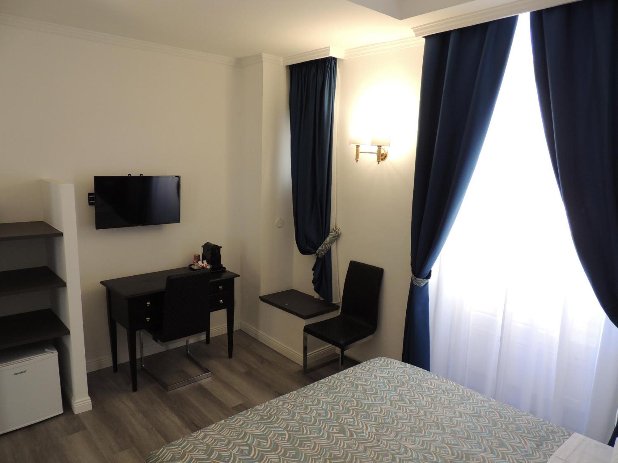 Superior Triple Room