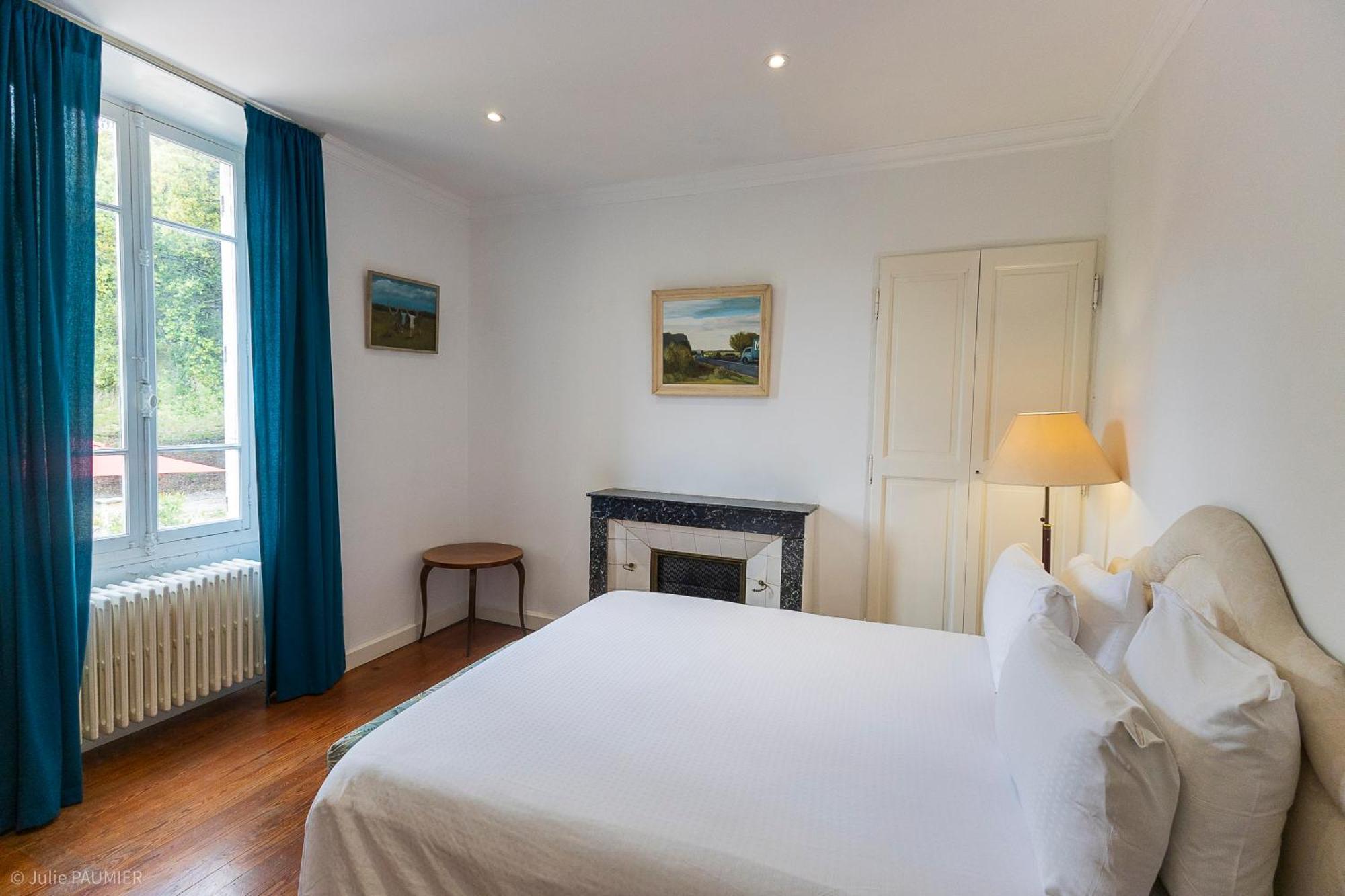 Chambre Double - Vue sur Piscine