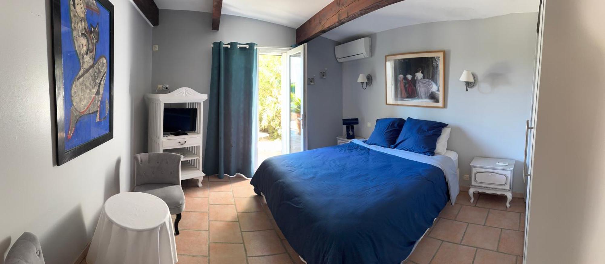 Double Room with Pool View,1659981064:JPEG