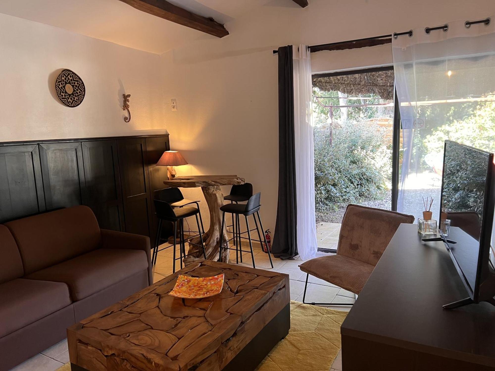 Suite - Vue sur Piscine