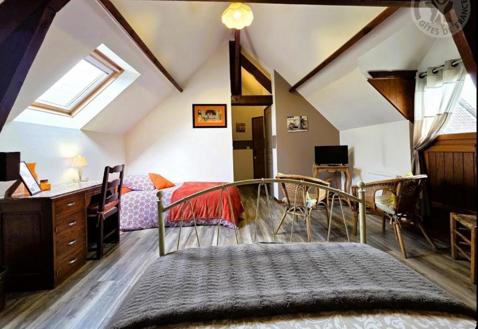 Chambre Triple avec Salle de Bains Privative