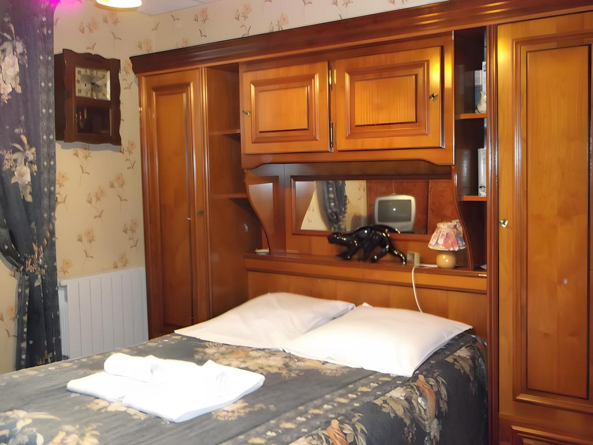 Chambre Double - Vue sur Montagne