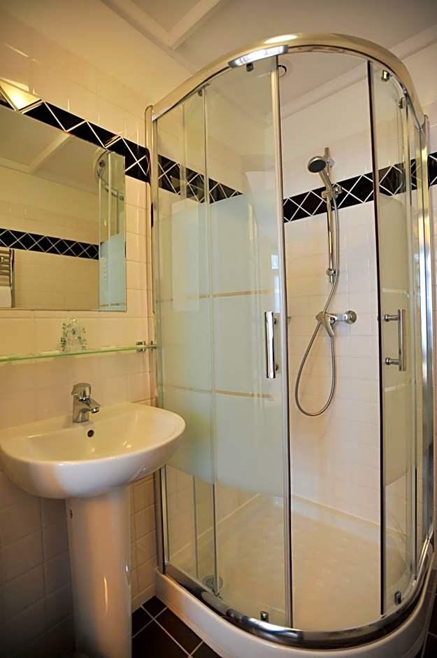 Chambre Double avec Douche