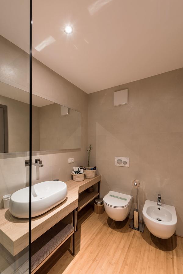 Chambre Lit King-Size avec Baignoire Spa dans la Chambre