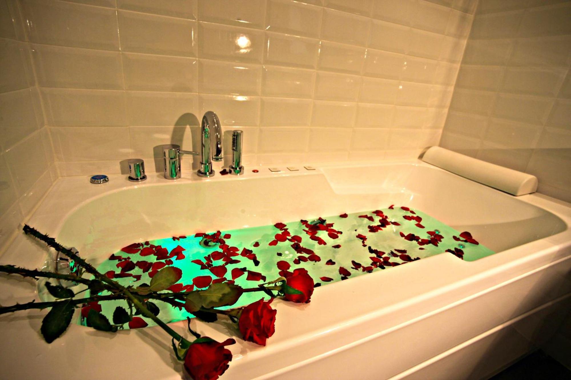 Chambre Deluxe avec Baignoire Spa Simple