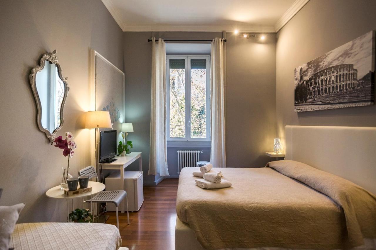 Chambre Double ou Lits Jumeaux avec Salle de Bains Privative Externe