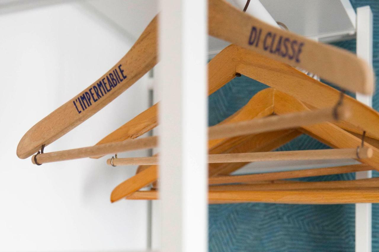 Small Double Room,811967475:JPEG