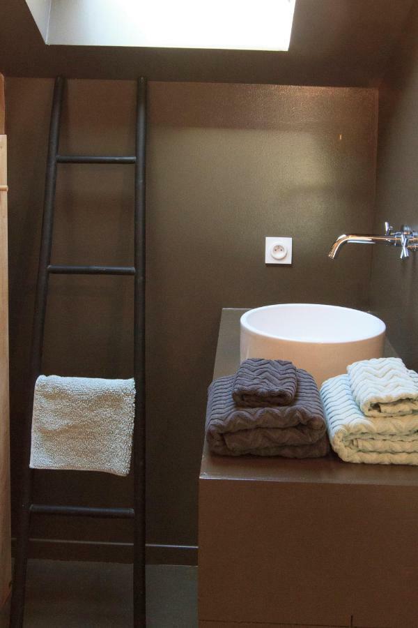 Suite Round Bath Top on the first floor
