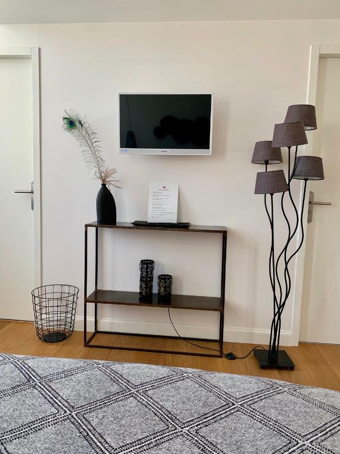 Large Double Room,1766039639:JPEG