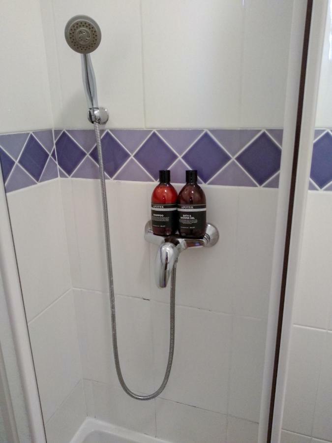 Queen Room,1593766078:JPEG