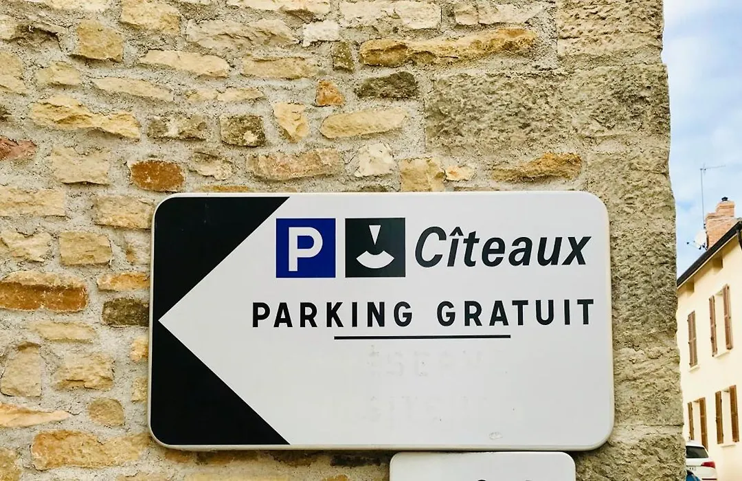 LE JARDIN Chambre de charme, piscine à Meursault-1