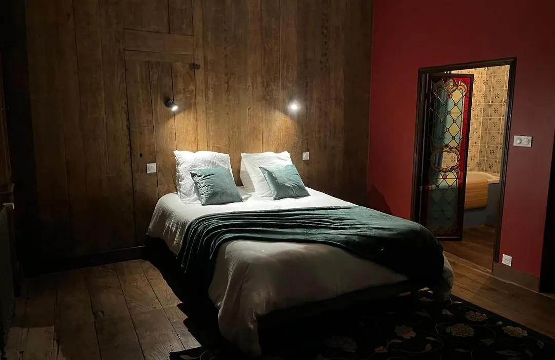 Mercier de Montigny - Les Chambres du Beffroi - SPA et Massage-1