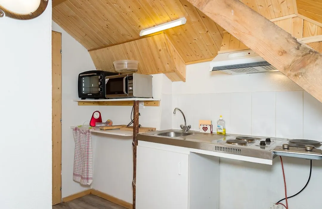 CHAMBRE d'HÔTE LA PETITE BERGERIE-1