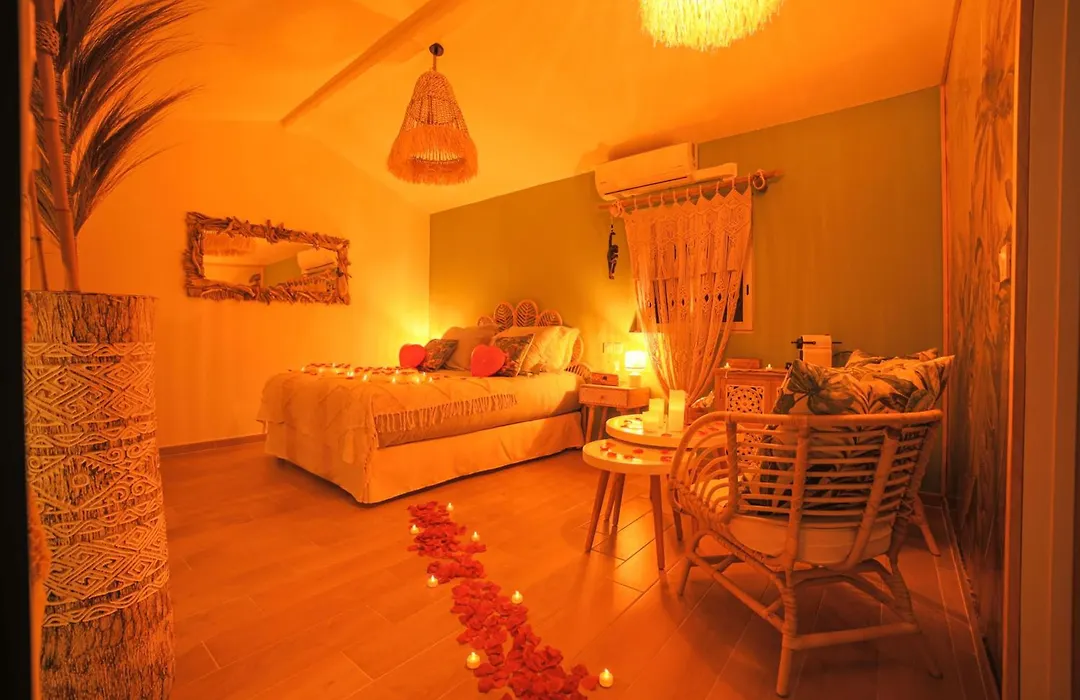 Ô Balinais mini villa avec spa et piscine privative Marseille-1