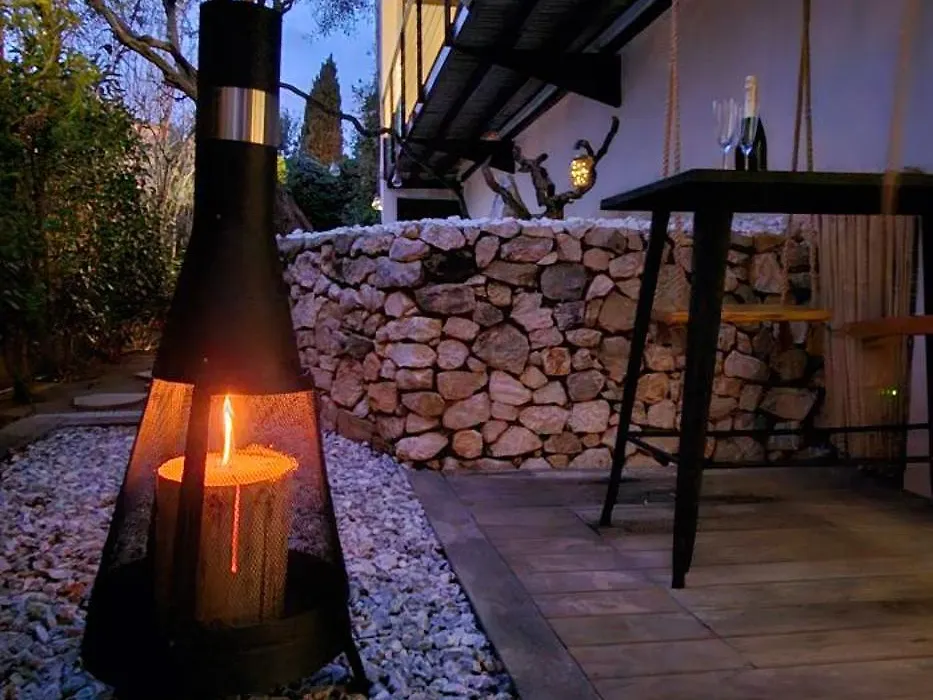 Chambre d'hôte Cigale jacuzzi et jardin privé-1