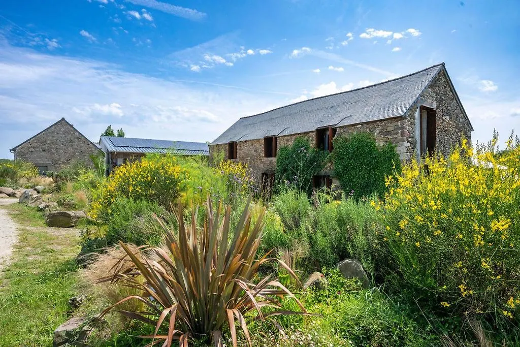 La Ferme du golf, gîte atypique et artistique-1