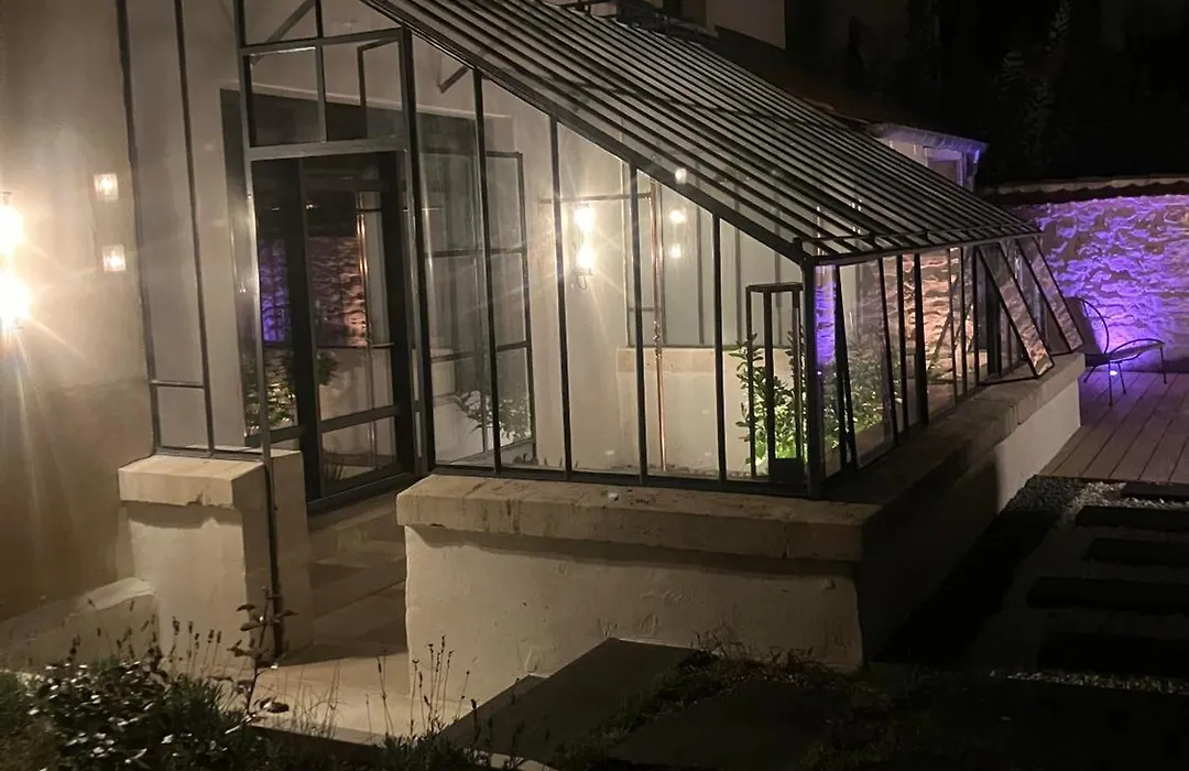 Les Ecuries de Rigny, Suite haut de gamme avec jardin, jacuzzi et piscine-1