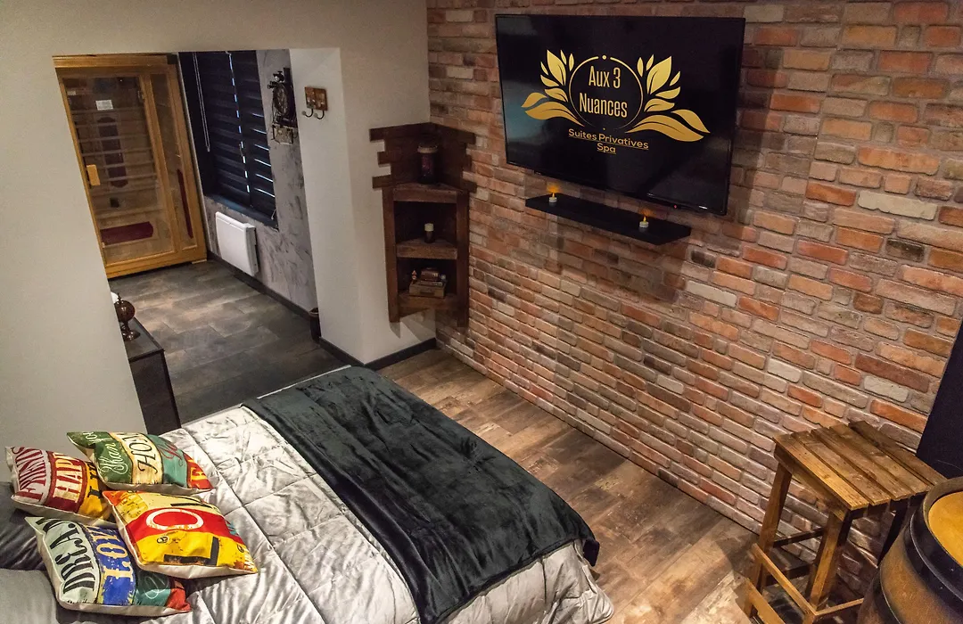 Aux 3 Nuances Suites Privatives&Spa-1