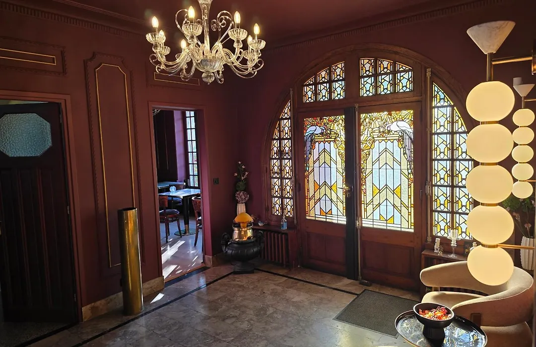 Le Castel Guesthouse-1