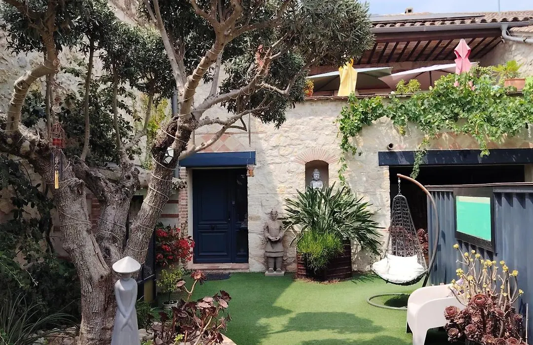 VILLA ARTEMIA Maison vigneronne - chambre d hôtes-B&B-piscine-climatisation-1