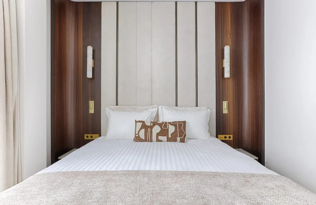 Luxury Apartments Near The Eiffel Tower-1