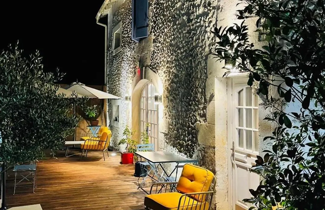 Le Petit Caviste - Chambres D'hôtes&Suites-1