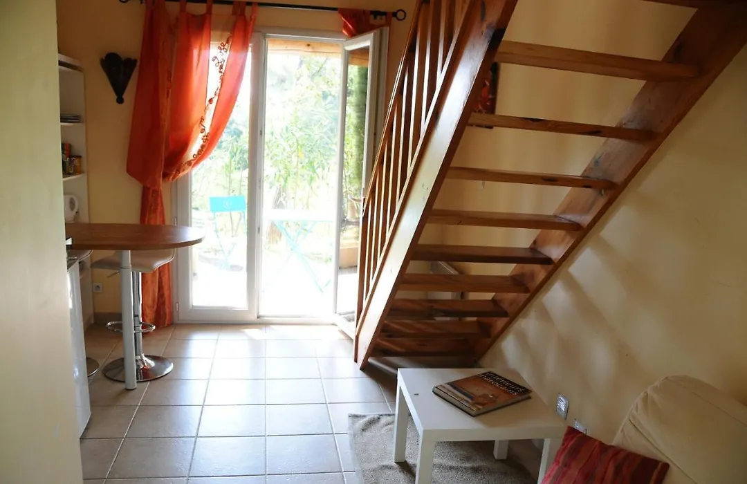 Roque Blanc Chambres-1