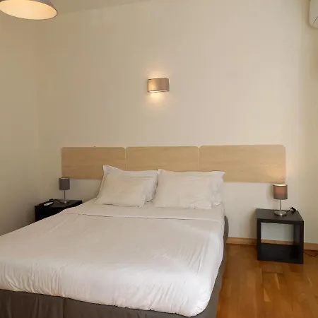 Fado Bed & Breakfast - Santos-2