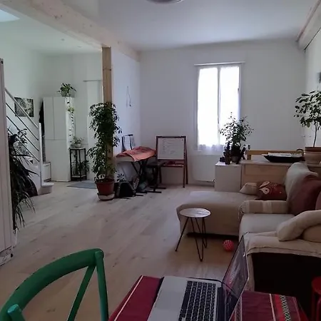 Belle Chambre Sur Terrasse A 3 Min De La Gare-3
