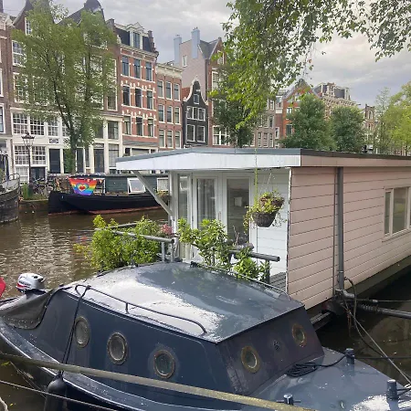 Houseboat Bonnie-2