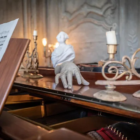 Hotel de Panette - Chambres historiques-3