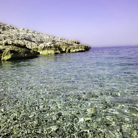 La Petite Calanque-2