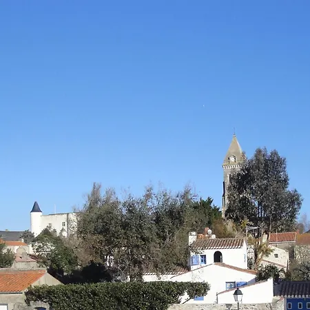 Le Buzet Bleu Bed & Breakfast-2